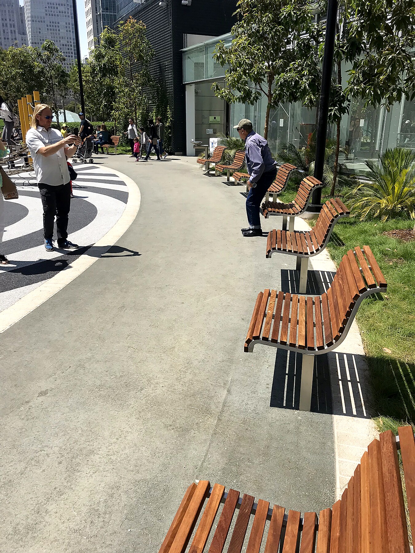 Curved Ipe wood park benches, Transbay